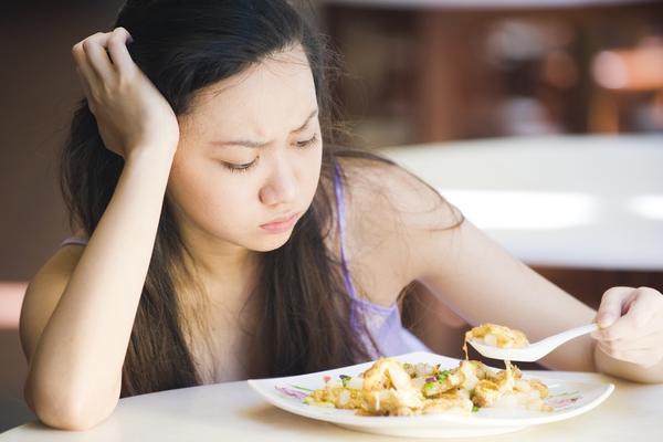 hói đầu do ăn uống thiếu chất 